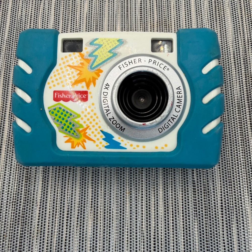 Fisher Price Kid Tough Digital Camera Blue W1459 4x Zoom Works 2010 Rugged